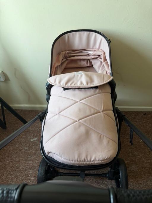 Buy & Sell Parr Industrial Estate Saint Helens - Photos for Baby pram