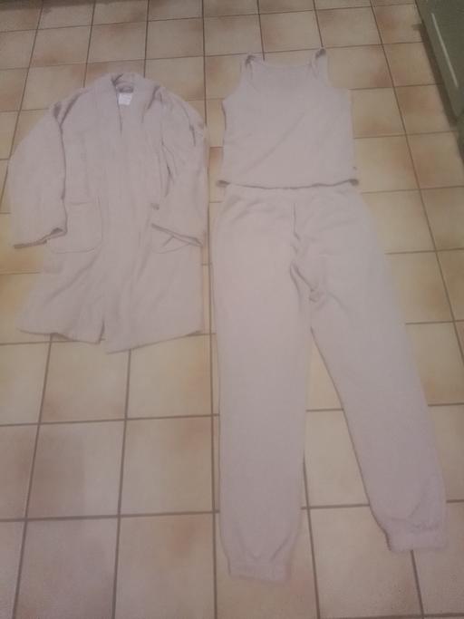 Buy & Sell Aldridge Walsall - Photos for THREE PIECE LEISURE SUIT