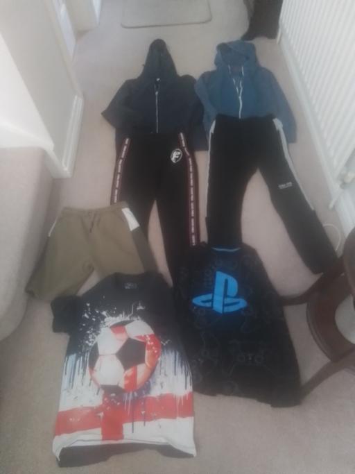 Buy & Sell Streetly Walsall - Photos for COLLECTI9N OF BOYS CLOTHES