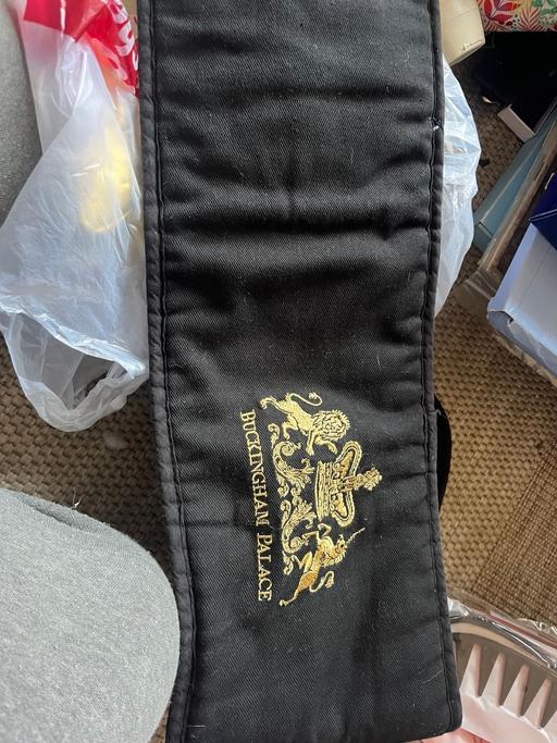 Buy & Sell Wednesfield Wolverhampton - Photos for Buckingham palace oven gloves
