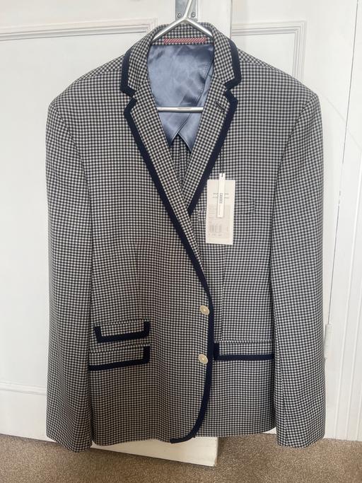Buy & Sell Edgware Road West London - Photos for Ben Sherman skinny fit jacket.