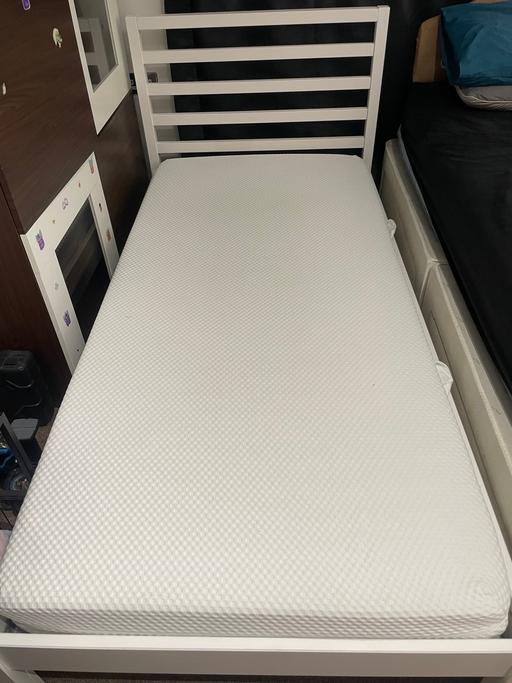 Buy & Sell South Harrow Harrow - Photos for Claudio