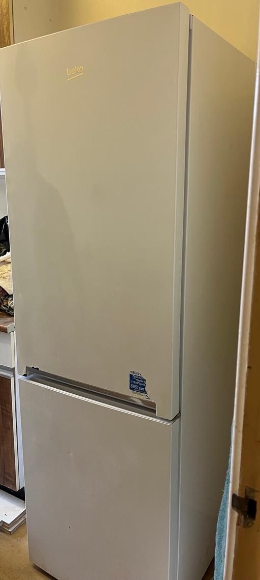 Buy & Sell Sparkhill Birmingham - Photos for Freestanding 60/40 Fridge Freezer Beko