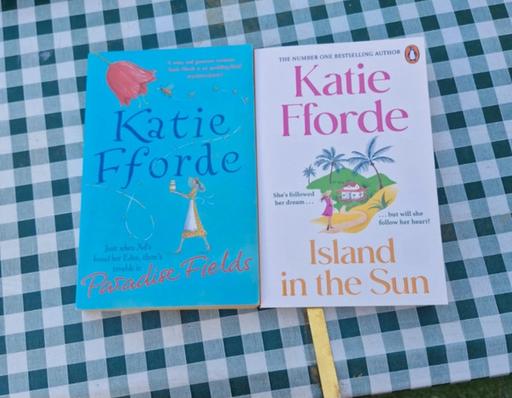 Buy & Sell Iwade Swale - Photos for Katie Fforde book bundle