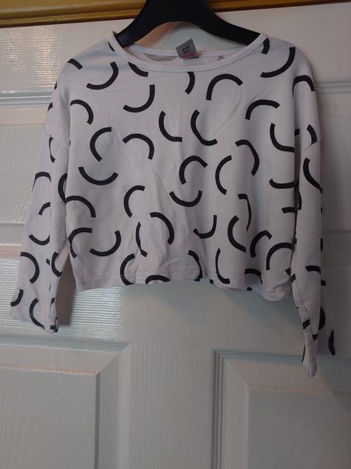 Buy & Sell Woodthorpe Charnwood - Photos for Girls white patterned top size 4 years