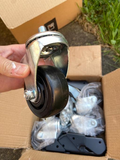 Vehicles Shenley Lodge Milton Keynes - Photos for Workbench Caster Wheels 420kg 4 pack