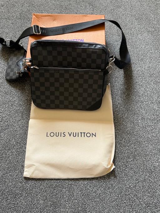 Buy & Sell Grays Thurrock - Essex - Photos for Lv trio messenger bag