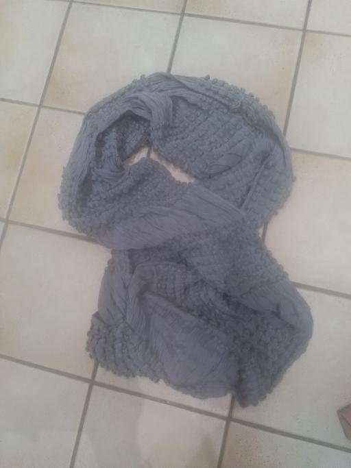 Buy & Sell Streetly Walsall - Photos for LADIES GREY COWL,SCARF