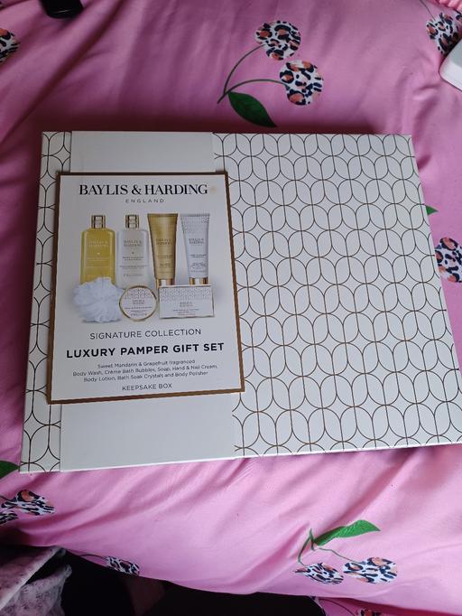 Buy & Sell Pensnett Trading Estate Dudley - Photos for New Baylis & Harding luxury gift set