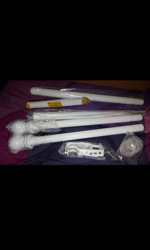 Buy & Sell Lower Darwen Blackburn with Darwen - Photos for New curtain pole