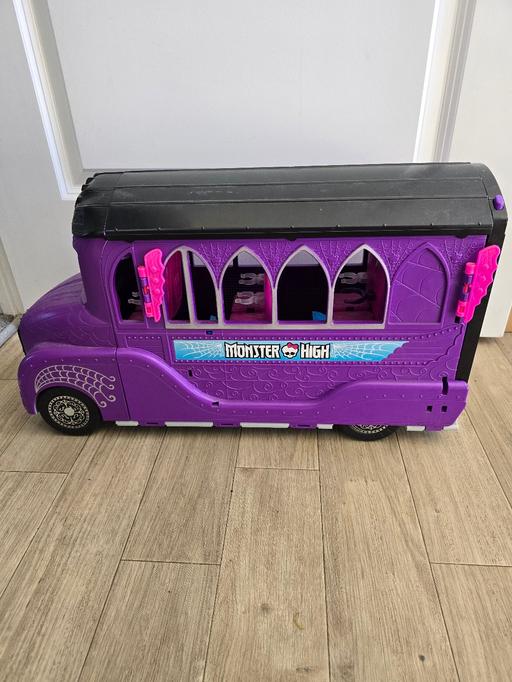 Buy & Sell Rowley Regis Sandwell - Photos for Monster High Deluxe Bus and Mobile Salon toy