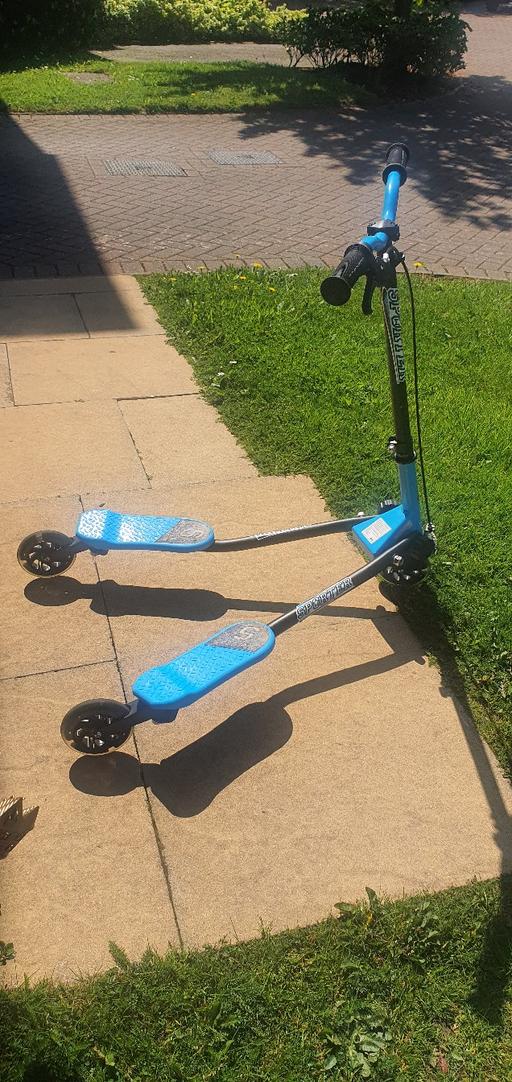 Buy & Sell Edgbaston Birmingham - Photos for Sporter 3 Wheel Swing Scooter