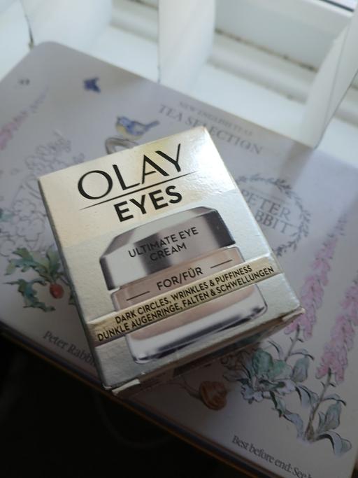  — EYE CREAM OIL OF ULAY PAID £17 STILL SEALED
