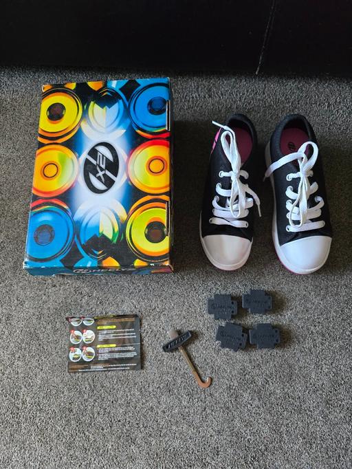 Buy & Sell Oldbury Sandwell - Photos for Heelys girls - uk1