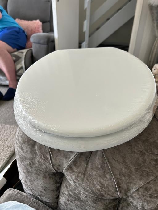 Buy & Sell Whiston Knowsley - Photos for Wooden toilet seat