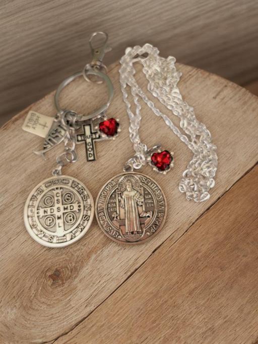 Buy & Sell Newtown Blaenau Gwent - Photos for New St Benedict keyring 30