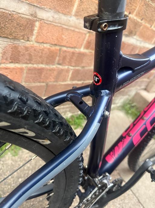 Buy & Sell Four Oaks Birmingham - Photos for Carrera hellcat women’s mountain bike