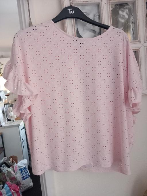 Buy & Sell Chapeltown Sheffield - Photos for New look pink top