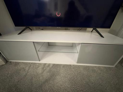 Buy & Sell Newbury Park East London - Photos for TV Stand