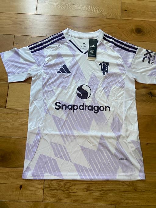 Buy & Sell - Photos for Manchester United x adidas size s brand new