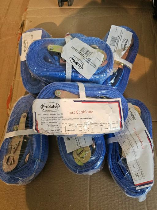 Buy & Sell Leagrave Luton - Photos for 10 x Ratchet Strap blue with two stripes each