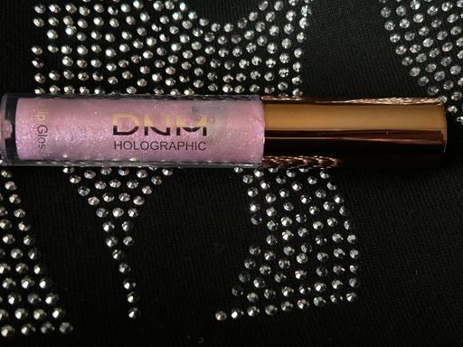 Buy & Sell Northville South Gloucestershire - Photos for DNM Holographic Lip Gloss Shade 04