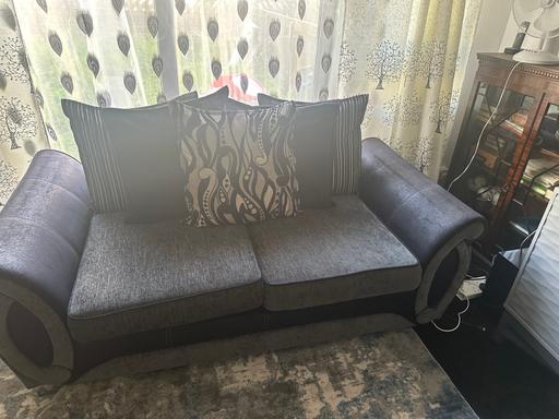 Buy & Sell Silvertown East London - Photos for Sofa