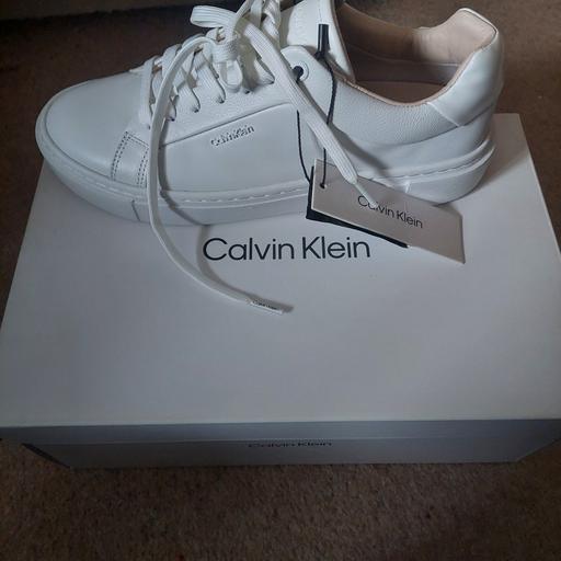 Buy & Sell Feltham Hounslow - Photos for Calvin Klein traniers