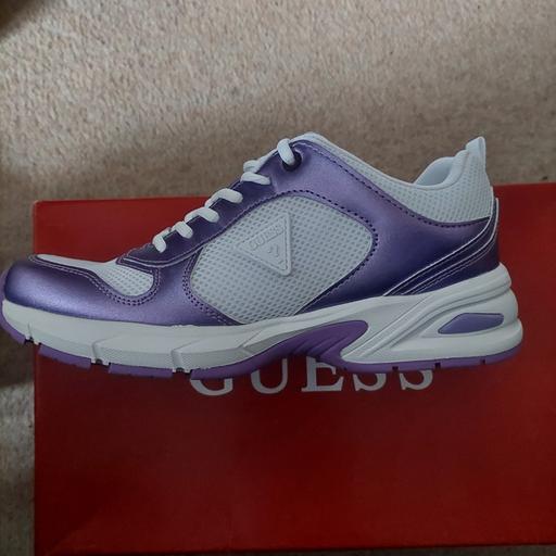 Buy & Sell Feltham Hounslow - Photos for Guess New traniers