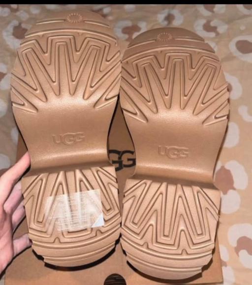 Buy & Sell Everton Liverpool - Photos for Ugg mini height classics