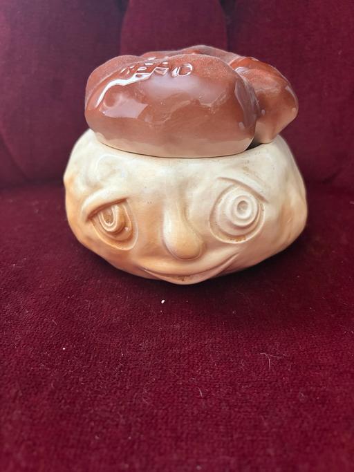 Buy & Sell Kidbrooke South East London - Photos for Vintage salvak ceramic bread sauce pot