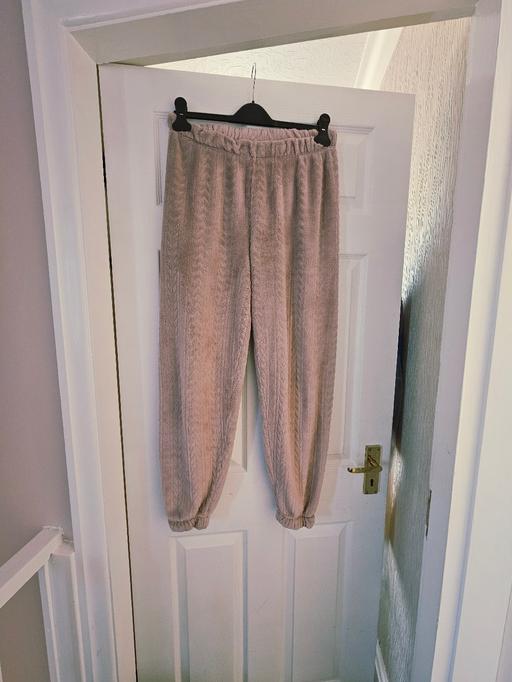 Buy & Sell Newton Doncaster - Photos for Fluffy style lounge pants, size 12/14.
