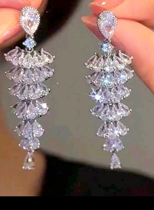 Buy & Sell Ilford Redbridge - Photos for 1 piece diamond shaped Earrings
