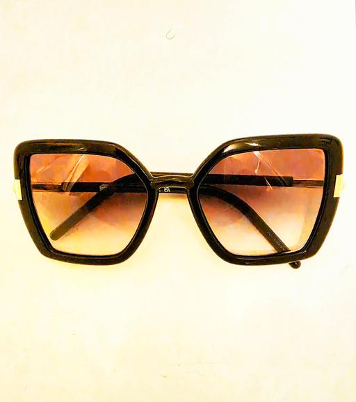 Buy & Sell Greenwich South East London - Photos for Prada SPR09W Womens Sunglasses In Black