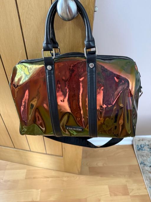 Buy & Sell Brunswick Business Park Liverpool - Photos for Steve Madden bag