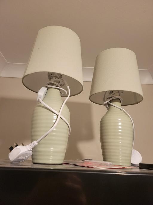 Buy & Sell Wallington Sutton - Photos for 2 x Green Lamps