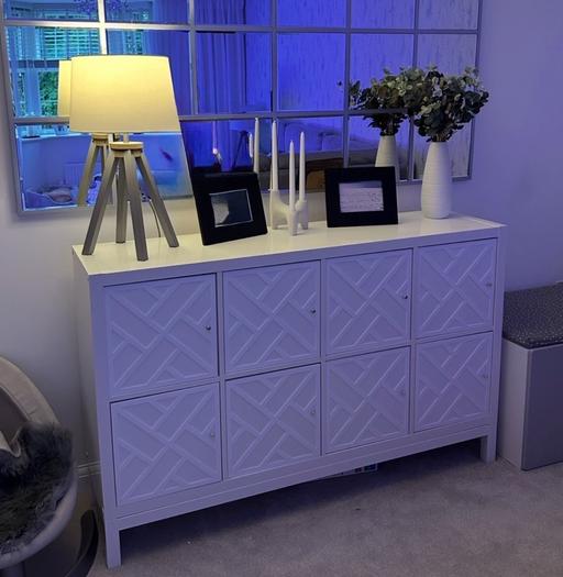 Buy & Sell Lower Pilley Barnsley - Photos for Ikea Kallax gloss white 8 cube stand bespoke