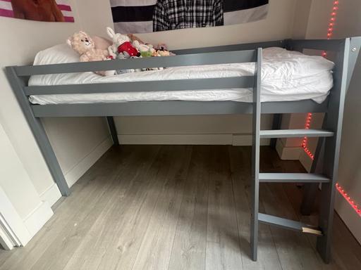 Buy & Sell High Street Kensington West London - Photos for Bed + Mattress for £60