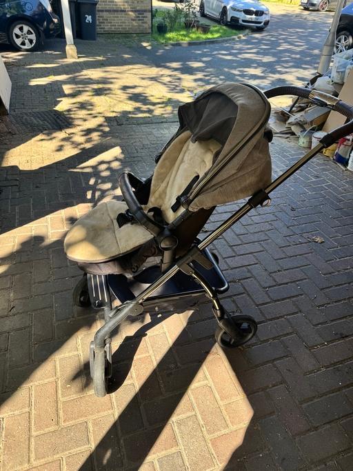 Buy & Sell Tottenham North London - Photos for Silver Cross Limited Edition Wayfarer pushcha