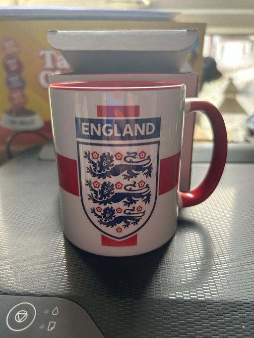 Buy & Sell Brinsworth Rotherham - Photos for England red & white mug brand new in box