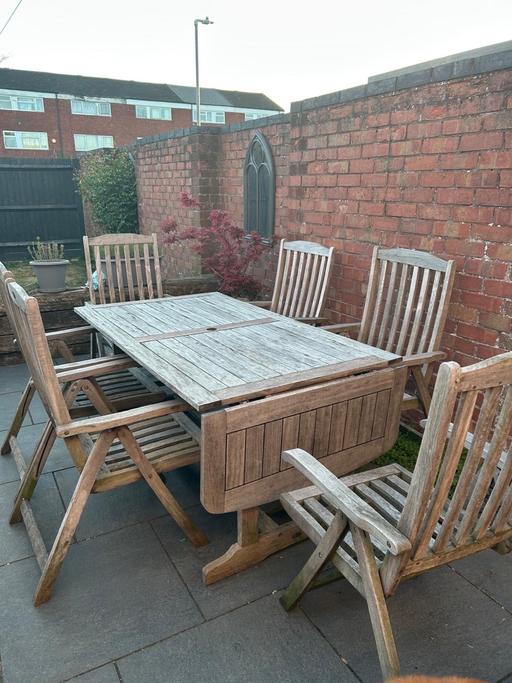 Buy & Sell Houghton Regis Central Bedfordshire - Photos for Garden table and chais