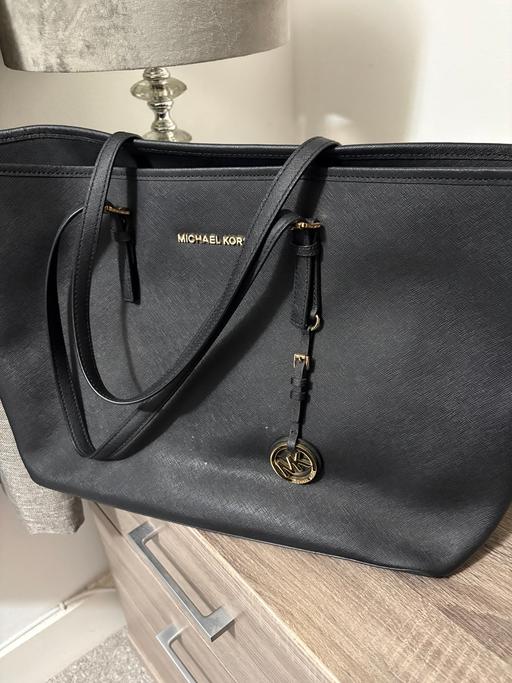 Buy & Sell Northfleet Gravesham - Photos for Micheal kors bag