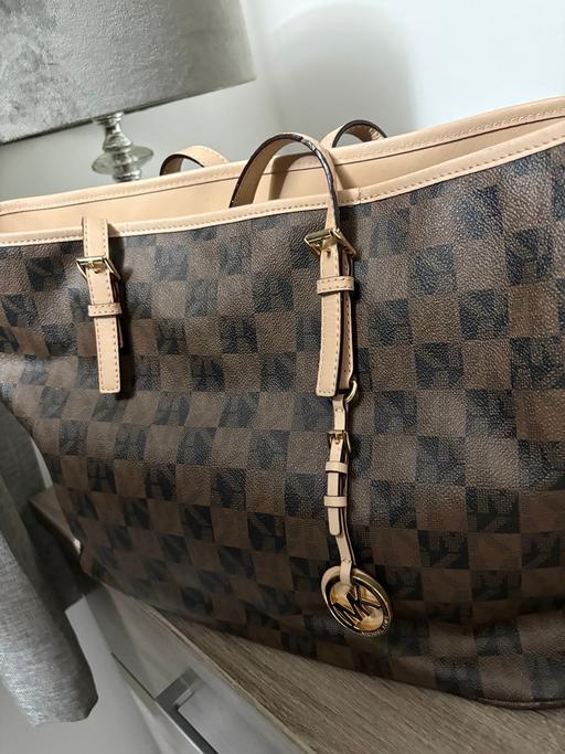 Buy & Sell Gravesend Gravesham - Photos for Micheal Kors bag