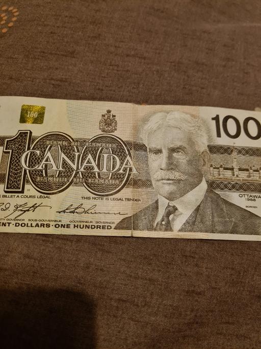 Buy & Sell Smethwick Sandwell - Photos for Canada and America 100 Dollars banknotes