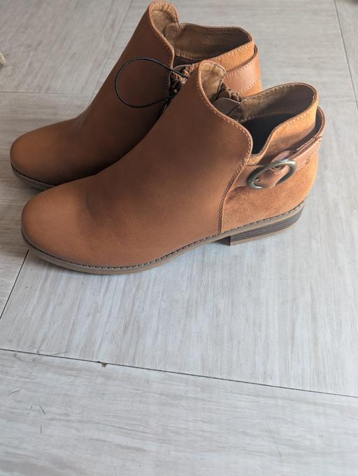 Buy & Sell Langley Maidstone - Photos for Brand new boots