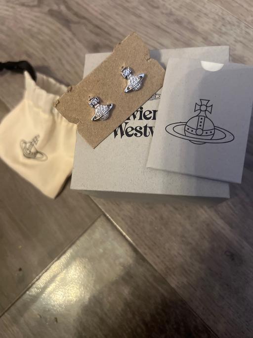 Buy & Sell Beckton East London - Photos for Vivienne Westwood earrings
