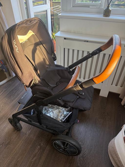 Buy & Sell Tulse Hill South East London - Photos for Nuna pushchair