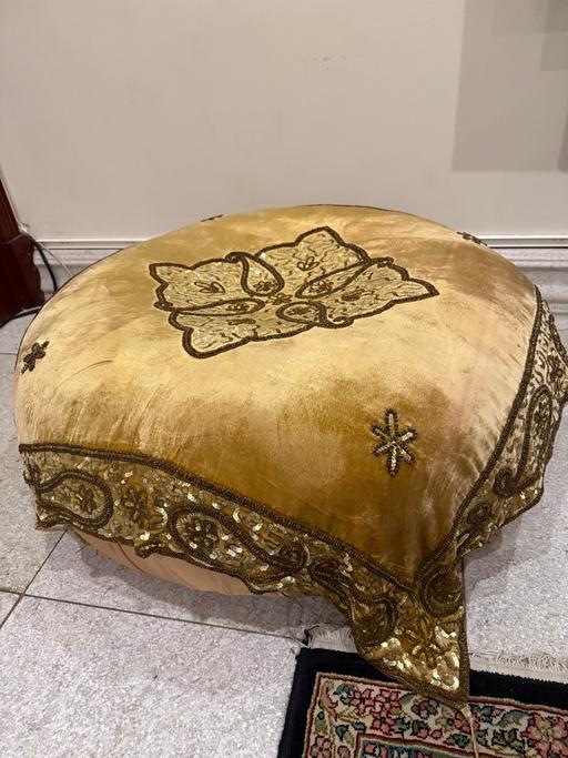 Buy & Sell Willesden Green North West London - Photos for Vintage ottoman floor chair with beaded cover