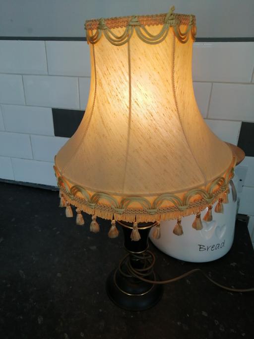 Buy & Sell Wednesfield Wolverhampton - Photos for Lamp Free as need gone