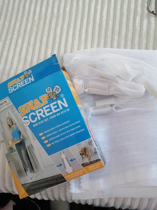 Buy & Sell Wednesfield Wolverhampton - Photos for Free (velcro strips missing to fix to side)